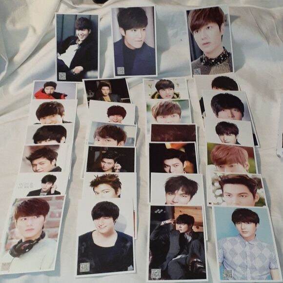 Korean K-Pop Star Lee Min-Ho‎ Box of 27 Postcards - Picture 1 of 7